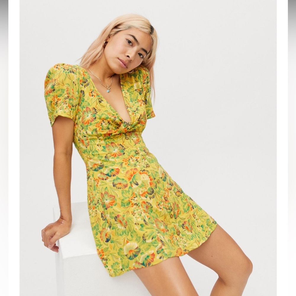 NWT Urban Outfitters UO Bettie Twist-Front Mini Dress